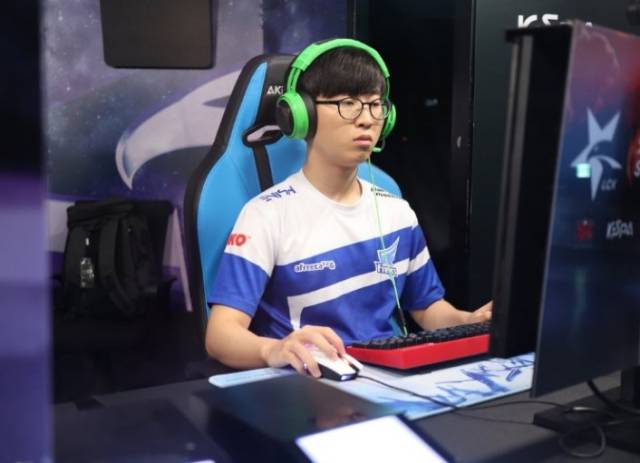 9月做出抉 9月做出抉