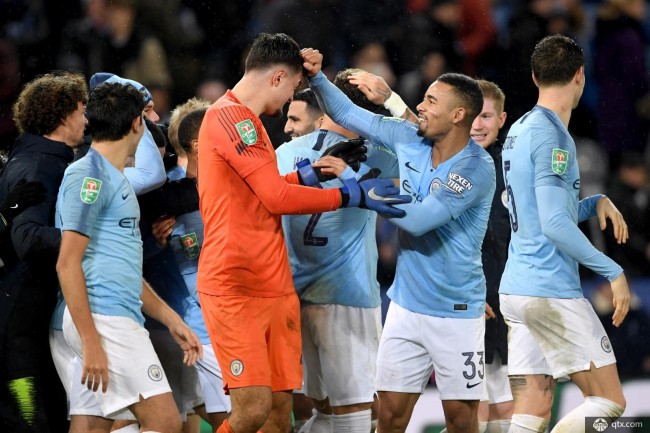 但科莫依然 但科莫依然